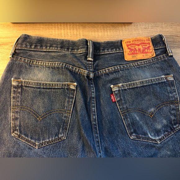 Levi's Other - VINTAGE LEVI’S 501 W30 x L32 Button-fly Jeans. Please see photos for flaws.